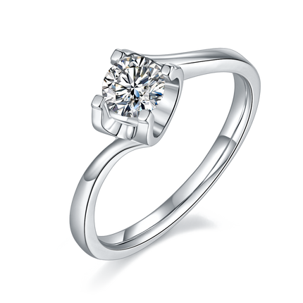 Women's Four Prong Bull Head Fixed Moissanite Ring