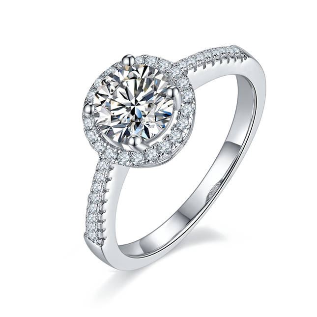 Straight Arm Luxurious Moissanite Women's Ring
